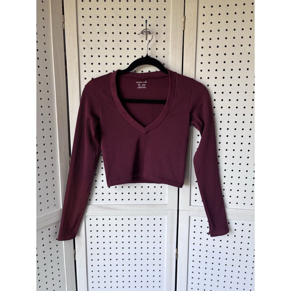 Out From Under V Neck Long SLV Cropped Ribbed Top Burgundy‎ Women's M/L